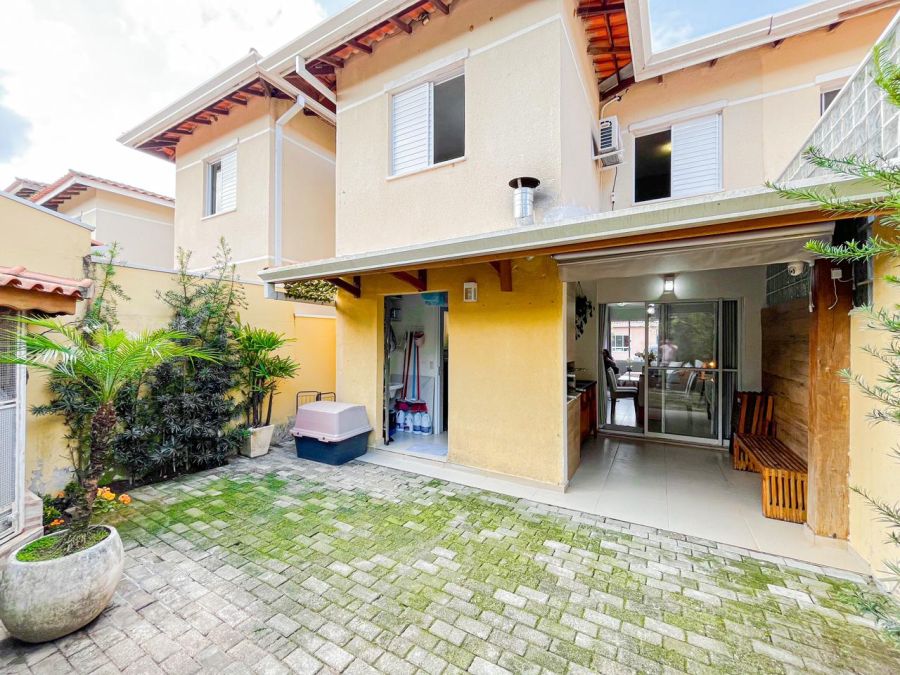 Casa em Condomínio - Venda - Jardim Petrópolis - Cotia - SP